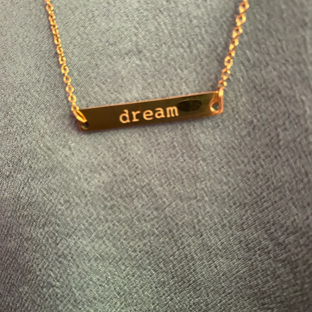 Jook and Nona 18k gold plated bar necklace "DREAM" New.